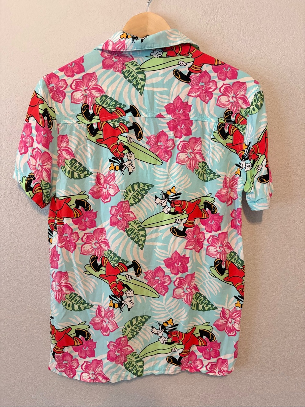 Disney Light Blue & Pink Goofy Surfing Hawaiian Shirt - Picture 4 of 4
